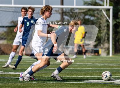 Thumbnail 2 in Valor Christian vs Thunder Ridge photogallery.