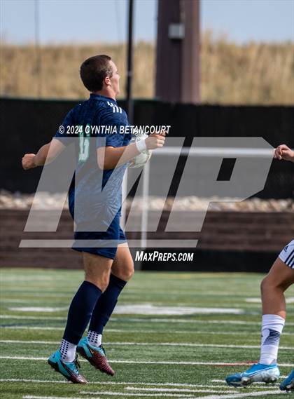 Thumbnail 2 in Valor Christian vs Thunder Ridge photogallery.