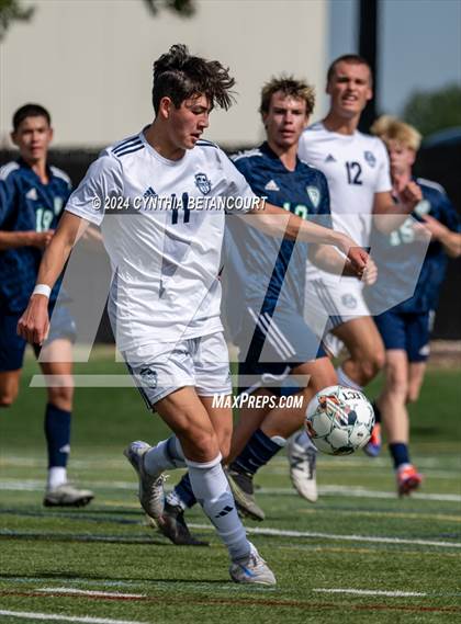 Thumbnail 1 in Valor Christian vs Thunder Ridge photogallery.