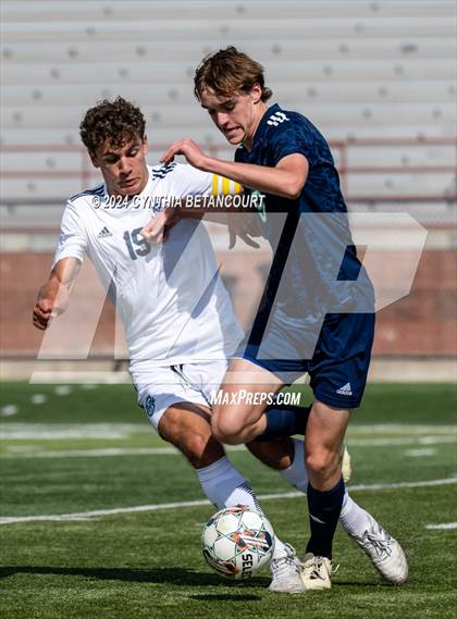 Thumbnail 2 in Valor Christian vs Thunder Ridge photogallery.