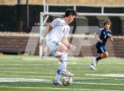 Thumbnail 3 in Valor Christian vs Thunder Ridge photogallery.