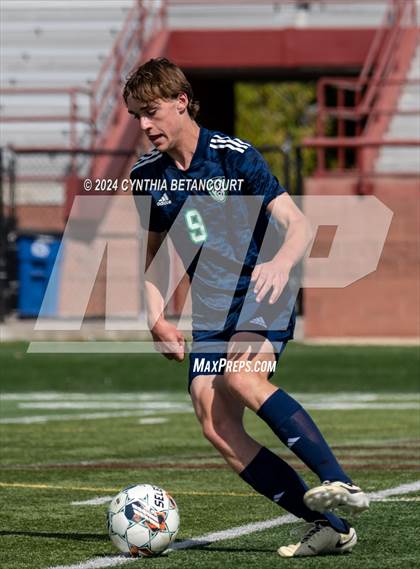Thumbnail 2 in Valor Christian vs Thunder Ridge photogallery.