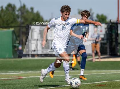 Thumbnail 2 in Valor Christian vs Thunder Ridge photogallery.
