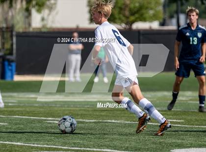 Thumbnail 3 in Valor Christian vs Thunder Ridge photogallery.