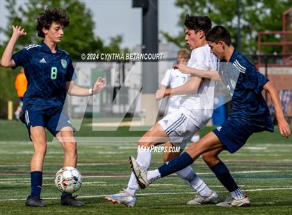 Thumbnail 2 in Valor Christian vs Thunder Ridge photogallery.