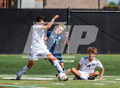 Thumbnail 3 in Valor Christian vs Thunder Ridge photogallery.