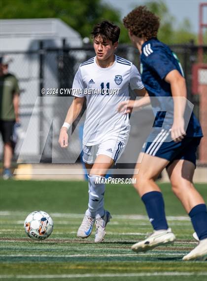 Thumbnail 2 in Valor Christian vs Thunder Ridge photogallery.
