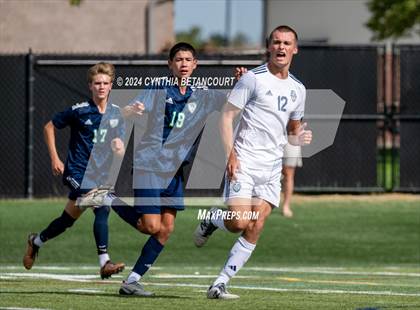 Thumbnail 2 in Valor Christian vs Thunder Ridge photogallery.