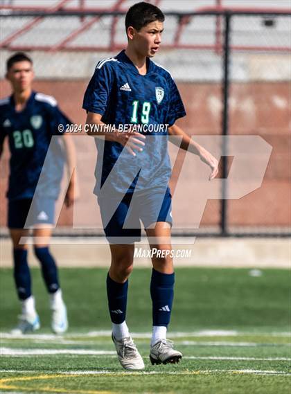 Thumbnail 3 in Valor Christian vs Thunder Ridge photogallery.