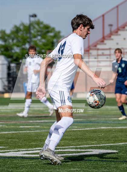 Thumbnail 3 in Valor Christian vs Thunder Ridge photogallery.