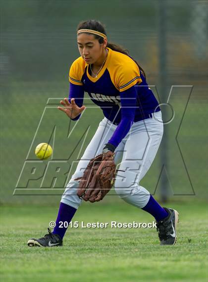 Thumbnail 3 in San Benito vs O'Connor (6A Regional Semifinal) photogallery.