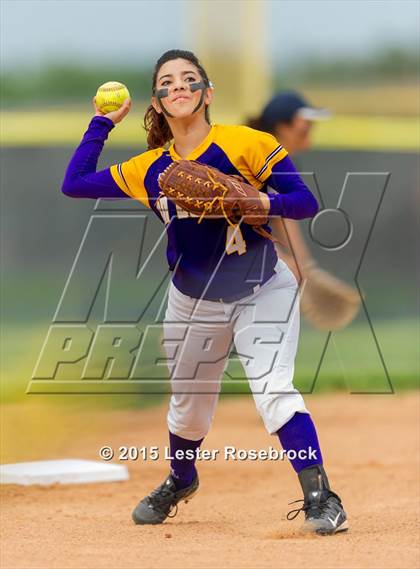 Thumbnail 2 in San Benito vs O'Connor (6A Regional Semifinal) photogallery.