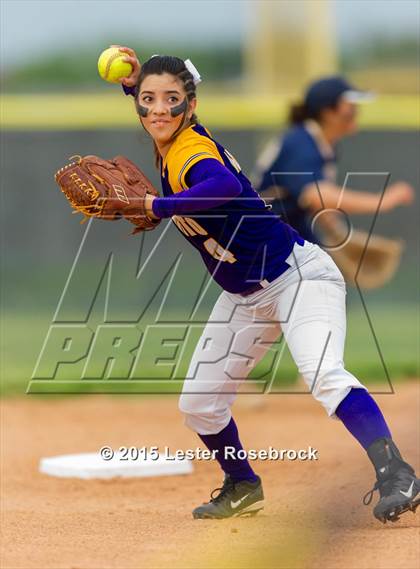 Thumbnail 1 in San Benito vs O'Connor (6A Regional Semifinal) photogallery.