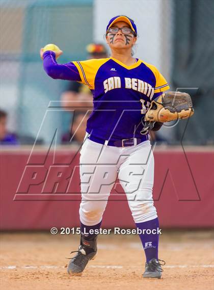 Thumbnail 2 in San Benito vs O'Connor (6A Regional Semifinal) photogallery.