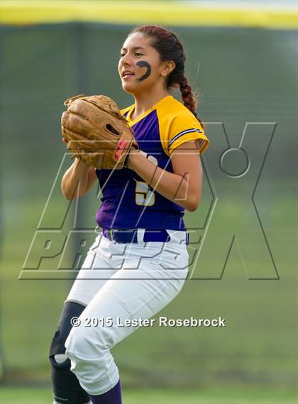 Thumbnail 3 in San Benito vs O'Connor (6A Regional Semifinal) photogallery.