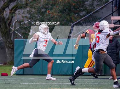 Thumbnail 3 in Eastside Catholic vs. O'Dea (WIAA 3A Semi Finals) photogallery.