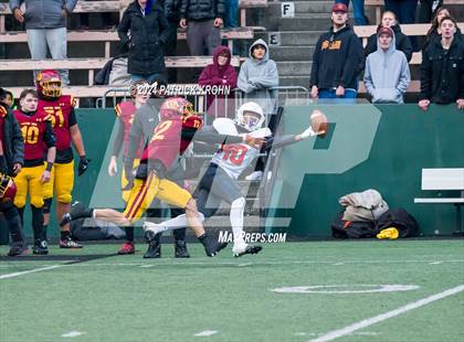 Thumbnail 3 in Eastside Catholic vs. O'Dea (WIAA 3A Semi Finals) photogallery.