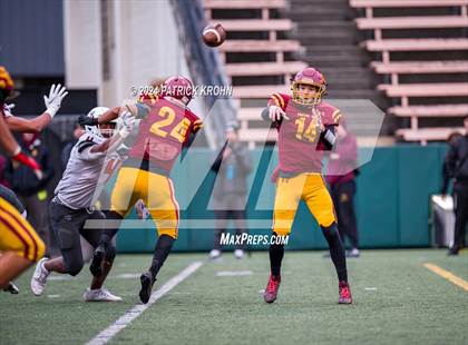 Thumbnail 1 in Eastside Catholic vs. O'Dea (WIAA 3A Semi Finals) photogallery.