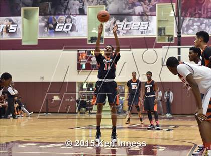 Thumbnail 3 in Chester vs. Imhotep Charter (Kobe Bryant Classic) photogallery.