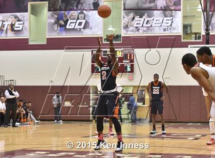 Thumbnail 3 in Chester vs. Imhotep Charter (Kobe Bryant Classic) photogallery.