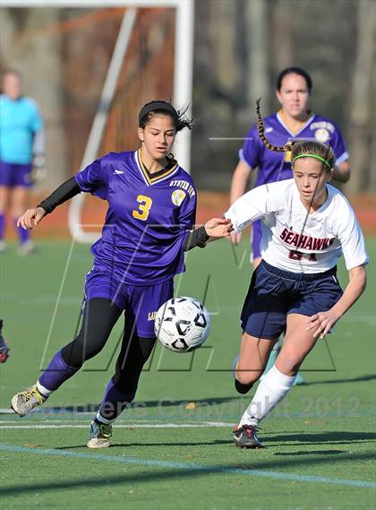 Thumbnail 3 in Cold Spring Harbor vs Oyster Bay (Section 8 Class B Final) photogallery.