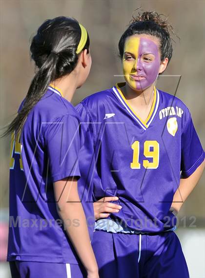 Thumbnail 1 in Cold Spring Harbor vs Oyster Bay (Section 8 Class B Final) photogallery.