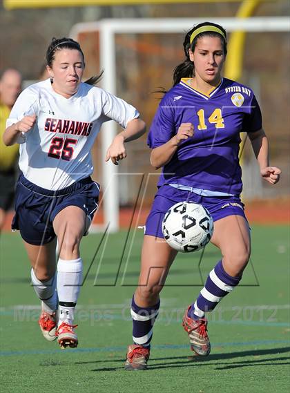 Thumbnail 3 in Cold Spring Harbor vs Oyster Bay (Section 8 Class B Final) photogallery.