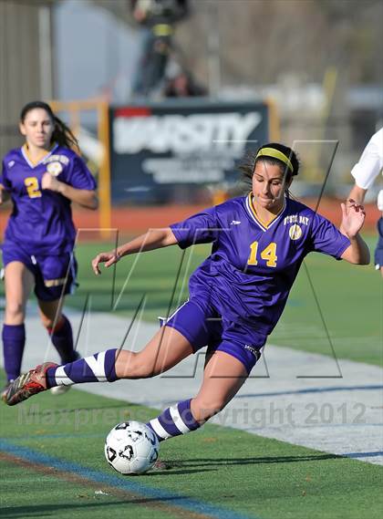 Thumbnail 2 in Cold Spring Harbor vs Oyster Bay (Section 8 Class B Final) photogallery.