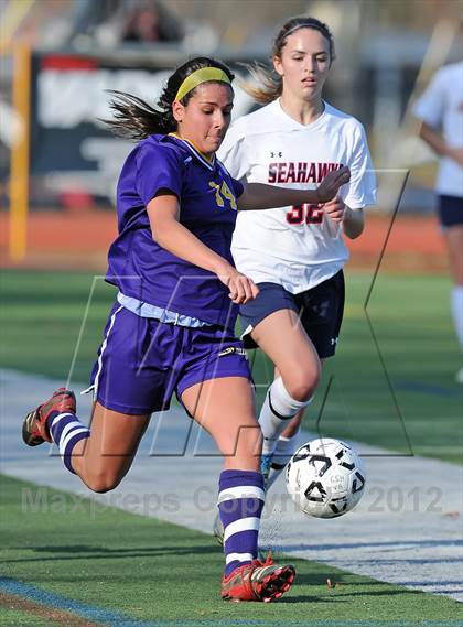 Thumbnail 1 in Cold Spring Harbor vs Oyster Bay (Section 8 Class B Final) photogallery.