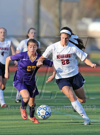 Thumbnail 1 in Cold Spring Harbor vs Oyster Bay (Section 8 Class B Final) photogallery.