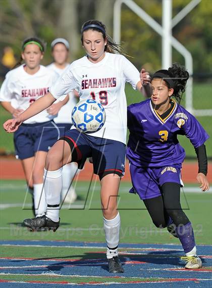 Thumbnail 3 in Cold Spring Harbor vs Oyster Bay (Section 8 Class B Final) photogallery.