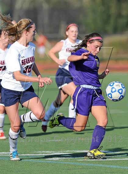 Thumbnail 3 in Cold Spring Harbor vs Oyster Bay (Section 8 Class B Final) photogallery.