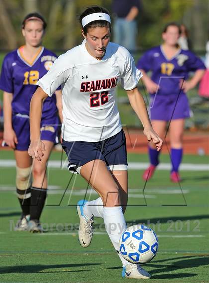 Thumbnail 2 in Cold Spring Harbor vs Oyster Bay (Section 8 Class B Final) photogallery.