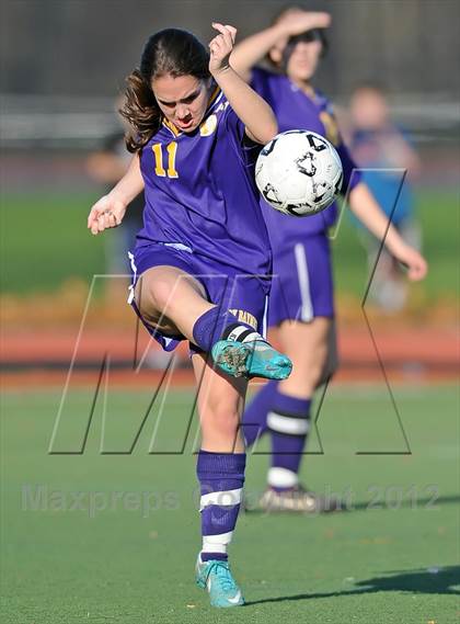 Thumbnail 1 in Cold Spring Harbor vs Oyster Bay (Section 8 Class B Final) photogallery.