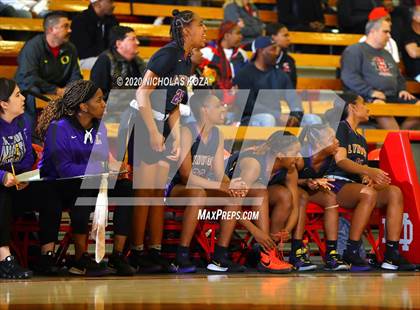 Thumbnail 1 in Mater Dei vs. Lynwood (CIF SS Open Playoffs) photogallery.