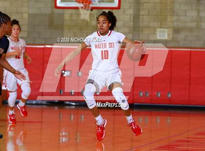 Thumbnail 2 in Mater Dei vs. Lynwood (CIF SS Open Playoffs) photogallery.