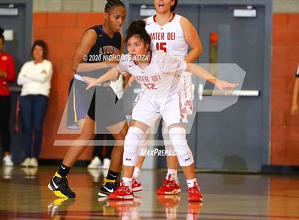 Thumbnail 3 in Mater Dei vs. Lynwood (CIF SS Open Playoffs) photogallery.
