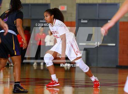Thumbnail 3 in Mater Dei vs. Lynwood (CIF SS Open Playoffs) photogallery.