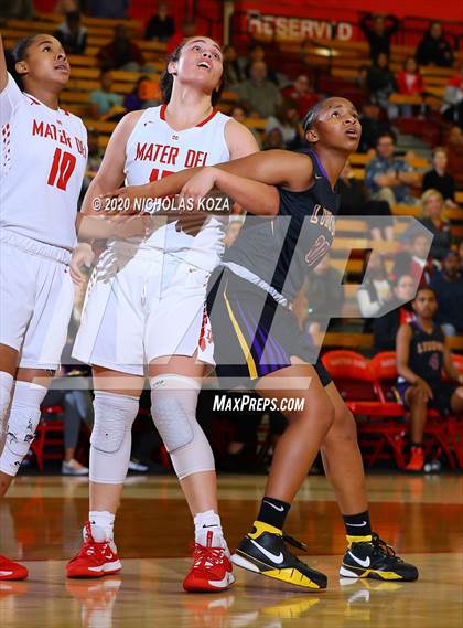 Thumbnail 2 in Mater Dei vs. Lynwood (CIF SS Open Playoffs) photogallery.