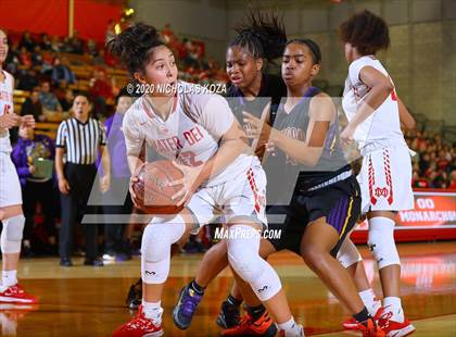Thumbnail 2 in Mater Dei vs. Lynwood (CIF SS Open Playoffs) photogallery.