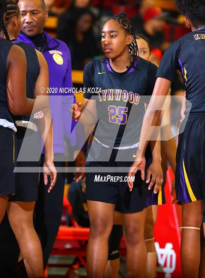 Thumbnail 3 in Mater Dei vs. Lynwood (CIF SS Open Playoffs) photogallery.