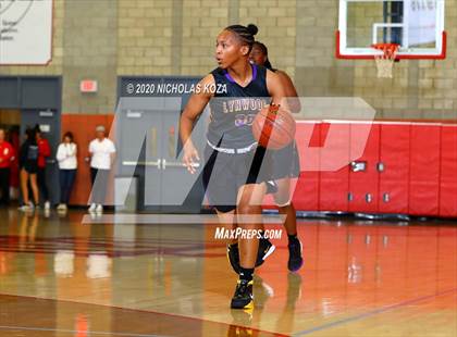 Thumbnail 3 in Mater Dei vs. Lynwood (CIF SS Open Playoffs) photogallery.