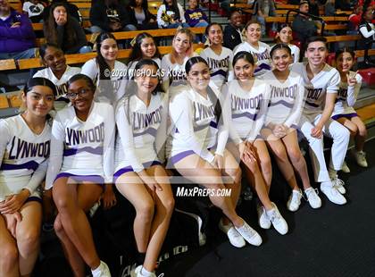 Thumbnail 3 in Mater Dei vs. Lynwood (CIF SS Open Playoffs) photogallery.