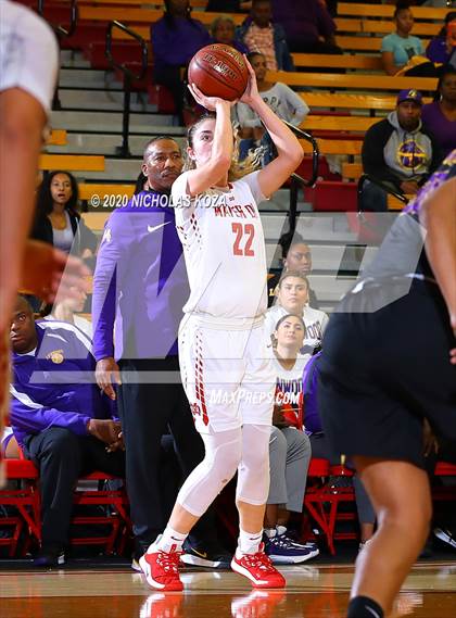 Thumbnail 2 in Mater Dei vs. Lynwood (CIF SS Open Playoffs) photogallery.