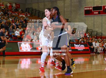 Thumbnail 3 in Mater Dei vs. Lynwood (CIF SS Open Playoffs) photogallery.