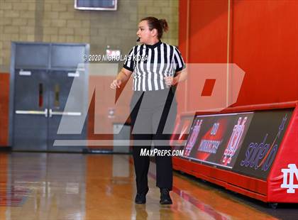 Thumbnail 1 in Mater Dei vs. Lynwood (CIF SS Open Playoffs) photogallery.