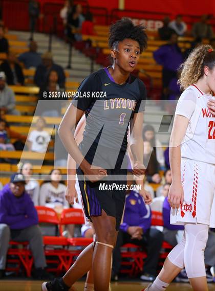 Thumbnail 1 in Mater Dei vs. Lynwood (CIF SS Open Playoffs) photogallery.