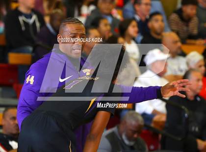 Thumbnail 2 in Mater Dei vs. Lynwood (CIF SS Open Playoffs) photogallery.