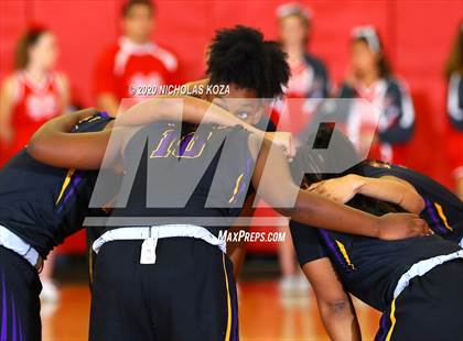 Thumbnail 3 in Mater Dei vs. Lynwood (CIF SS Open Playoffs) photogallery.