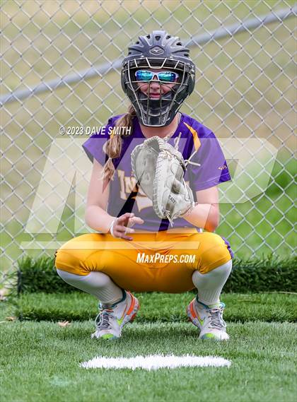 Thumbnail 1 in Indianola vs Marion (Xavier Softball Classic) photogallery.